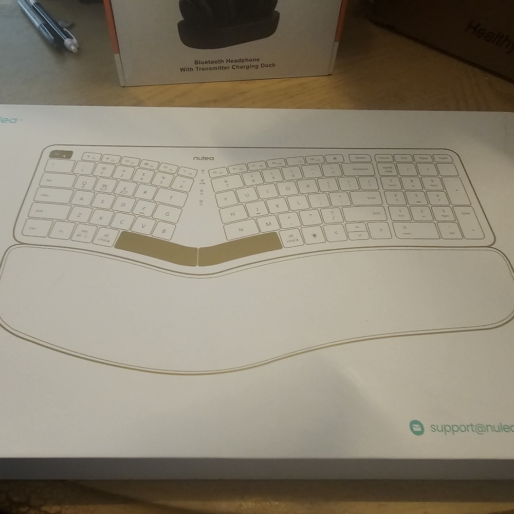 Keyboard - Picture 3 of 3